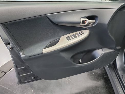 Used 2012 Toyota Corolla S FWD image 13