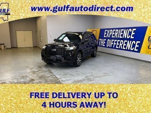 Used 2025 Ford Explorer ST-Line AWD/4WD image 4