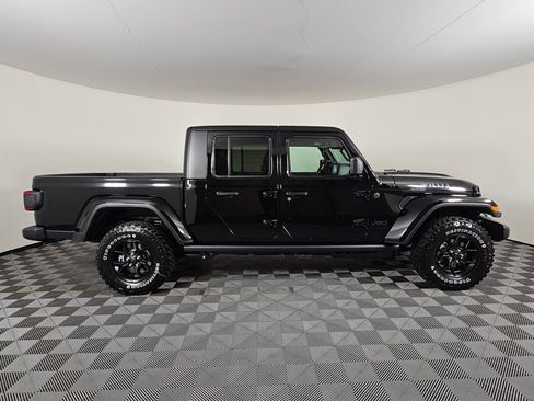 New 2026 Jeep Gladiator Sport AWD/4WD image 3