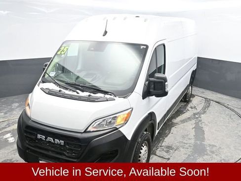 Used 2025 RAM ProMaster 2500 w/ Convenience Group image 23