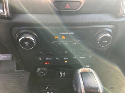 Used 2020 Ford Ranger Lariat w/ Equipment Group 501A Mid image 27