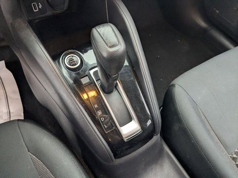 Used 2020 Nissan Versa S image 24