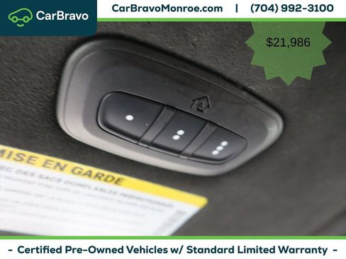 Used 2021 Chrysler Pacifica Pinnacle FWD image 28