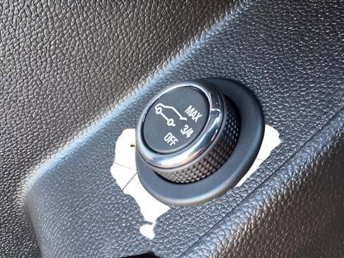 Used 2023 Chevrolet Traverse LT w/ Midnight/Sport Edition image 20