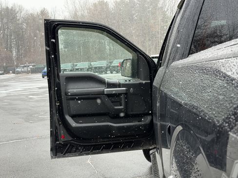 Used 2019 Ford F150 XLT w/ Equipment Group 302A Luxury image 24