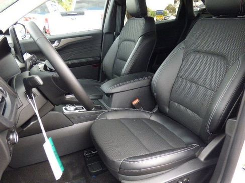 New 2025 Ford Escape SE FWD image 26