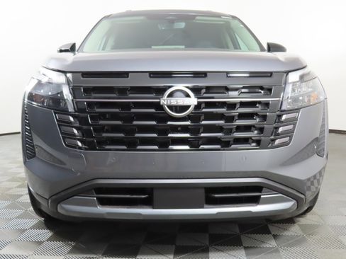 New 2026 Nissan Pathfinder SL image 17