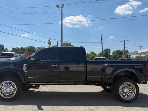 Used 2021 Ford F450 Platinum w/ FX4 Off-Road Package AWD/4WD image 4