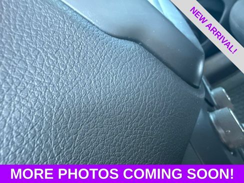 Used 2018 Jeep Renegade Altitude AWD/4WD image 18