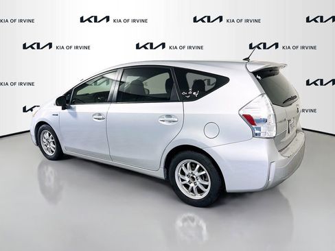 Used 2013 Toyota Prius V Two image 5