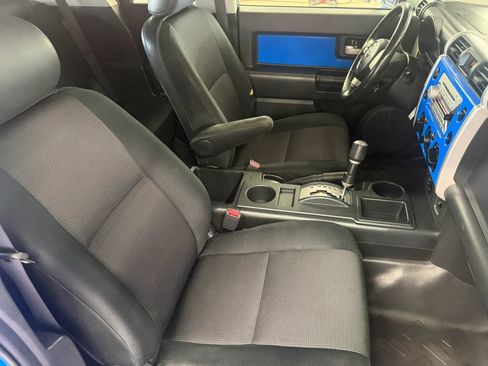 Used 2007 Toyota FJ Cruiser 2WD image 18
