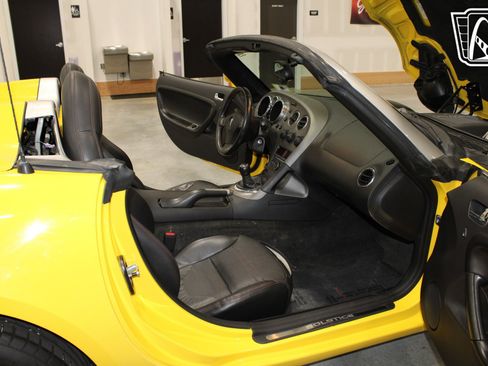 Used 2008 Pontiac Solstice GXP w/ Premium Package image 14