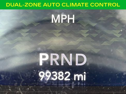Used 2018 Jeep Wrangler Unlimited Sahara AWD/4WD image 14