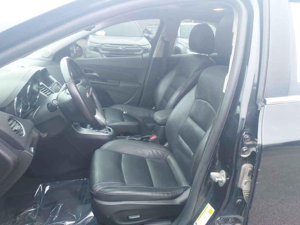 Used 2014 Chevrolet Cruze LTZ FWD image 28