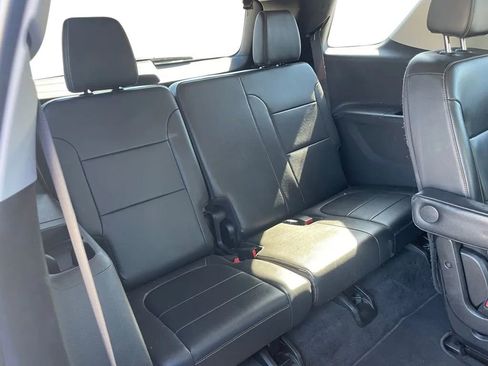 Used 2019 Chevrolet Traverse RS w/ LPO, Floor Liner Package AWD/4WD image 21