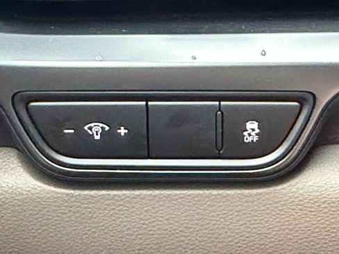 Used 2026 Kia Carnival FWD image 34