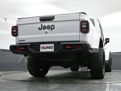 Used 2022 Jeep Gladiator Rubicon w/ LED Lighting Group AWD/4WD image 37