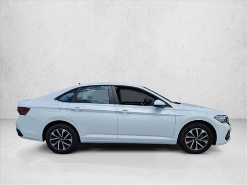 Used 2024 Volkswagen Jetta S FWD image 4