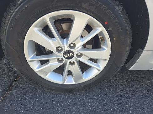 Used 2019 Kia Optima LX FWD image 34