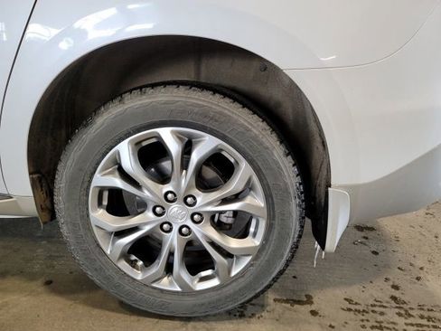 Used 2019 Buick Enclave Avenir w/ Avenir Technology Package image 12