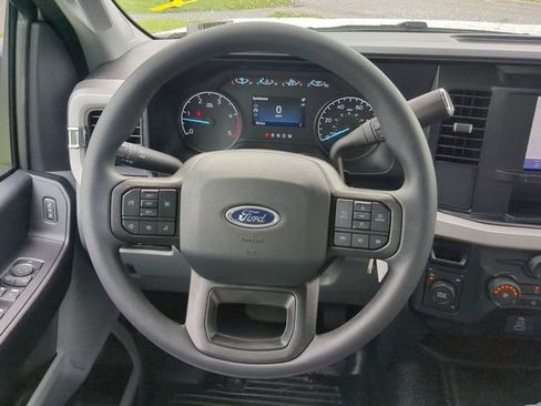 New 2025 Ford F550 4x4 Crew Cab Super Duty image 23