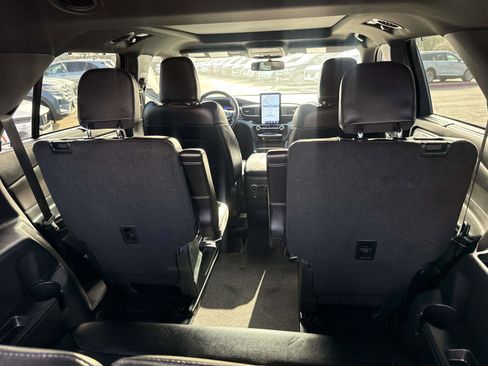 Used 2023 Ford Explorer ST w/ Equipment Group 401A image 9