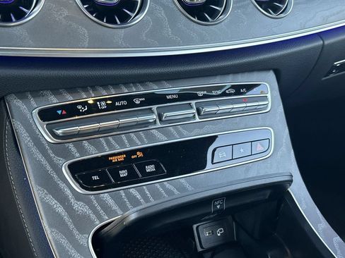 Used 2023 Mercedes-Benz E 450 4MATIC Cabriolet image 25