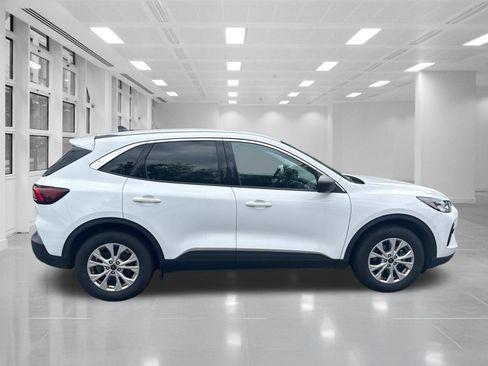 Used 2024 Ford Escape Active FWD image 4
