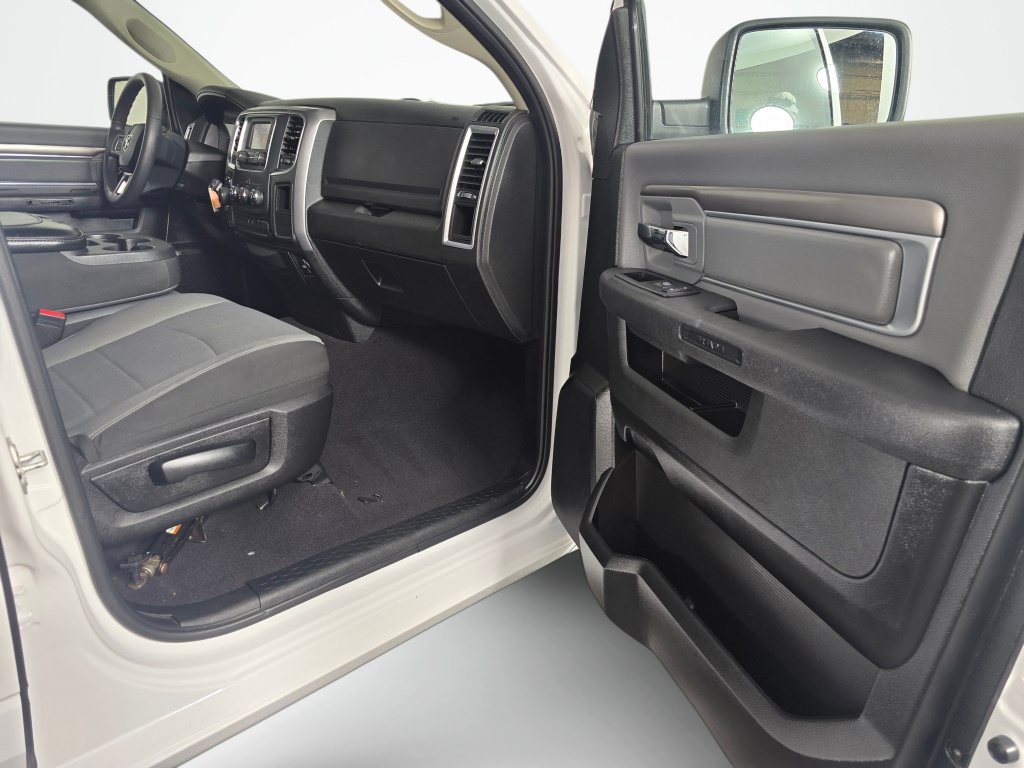 Used 2024 RAM 1500 Classic SLT AWD/4WD image 41