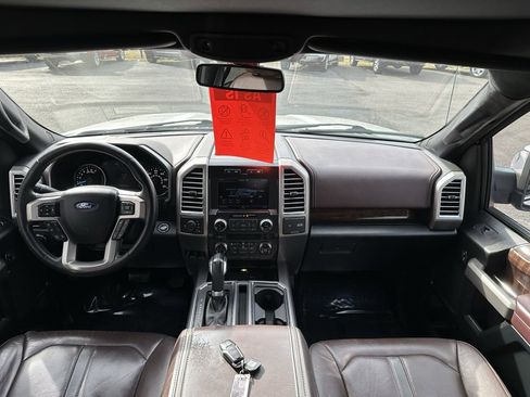 Used 2015 Ford F150 Platinum w/ Equipment Group 701A Luxury image 21