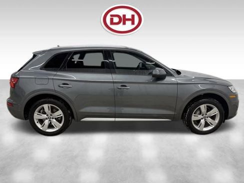 Used 2018 Audi Q5 2.0T Premium image 2