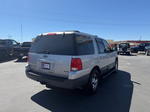 Used 2003 Ford Expedition XLT AWD/4WD image 5