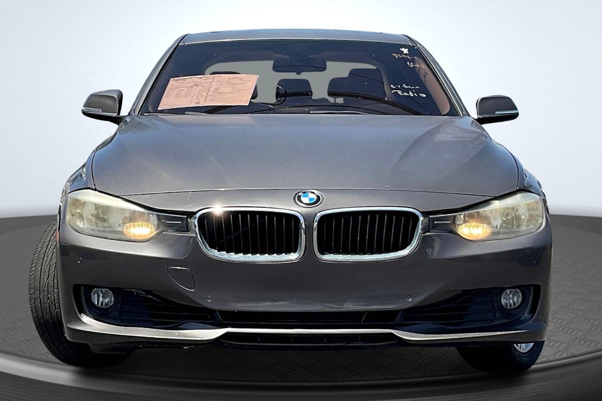 Used 2015 BMW 328i Sedan RWD image 3