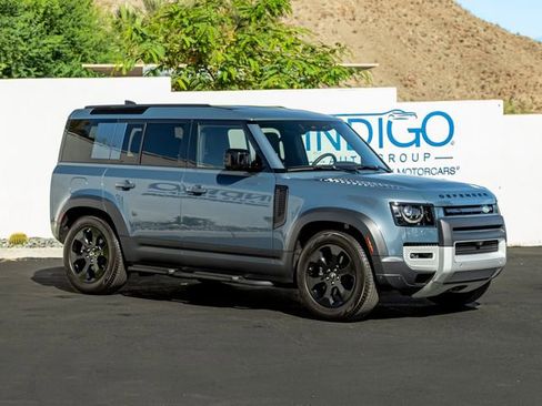 Used 2025 Land Rover Defender 110 S AWD/4WD image 4