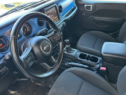 Used 2021 Jeep Wrangler Unlimited Sport AWD/4WD image 7