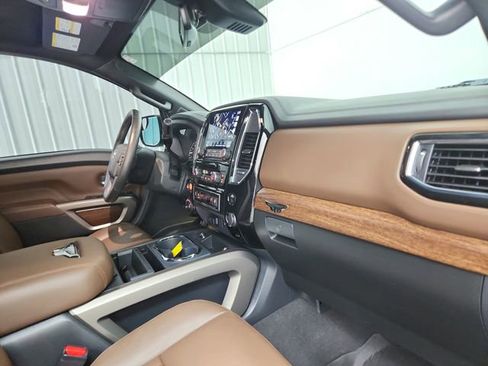 Used 2023 Nissan Titan Platinum Reserve w/ Moonroof Package AWD/4WD image 37