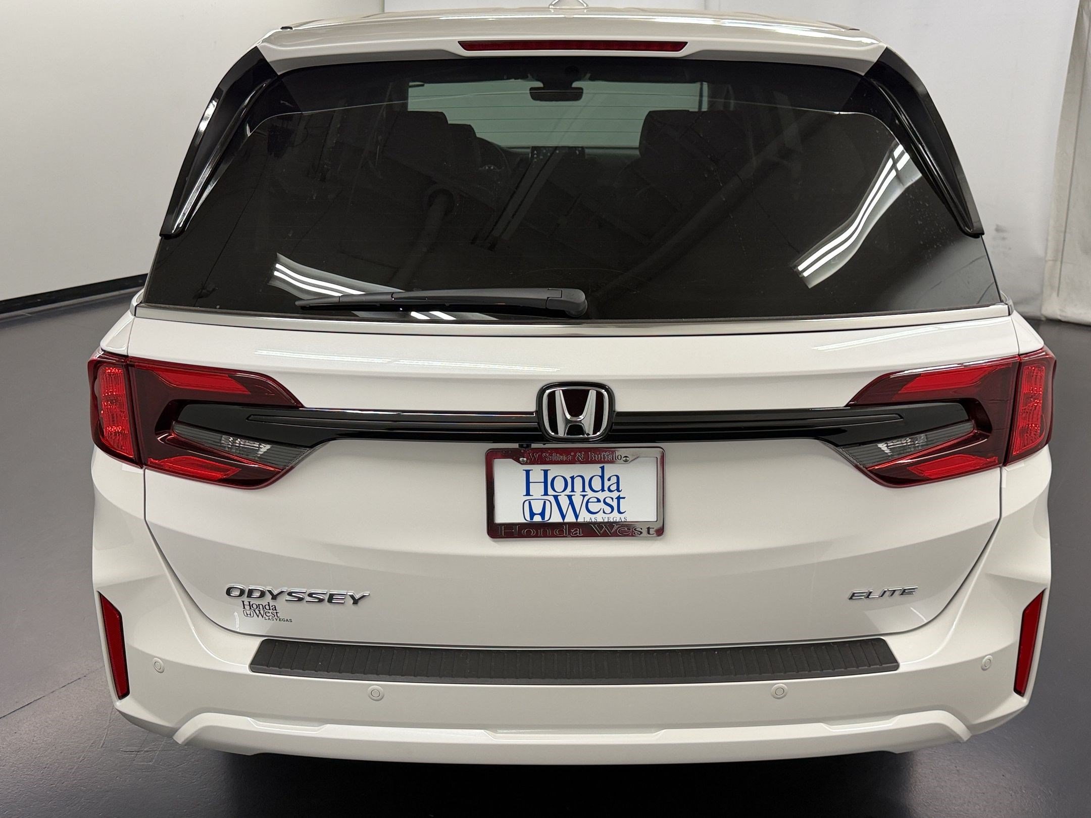 New 2027 Honda Odyssey Elite image 10