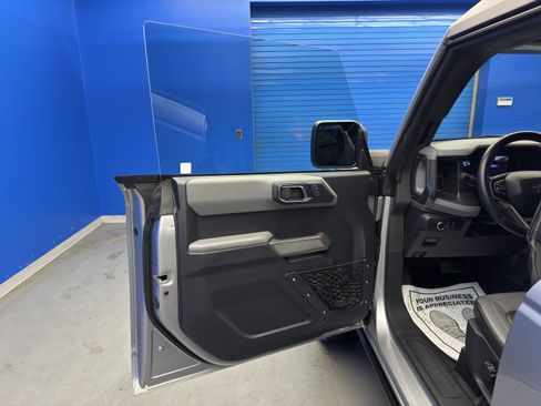 Used 2022 Ford Bronco Black Diamond image 10