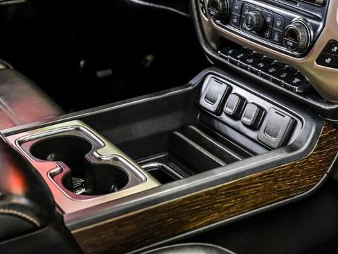 Used 2019 GMC Sierra 2500 Denali w/ Duramax Plus Package image 21