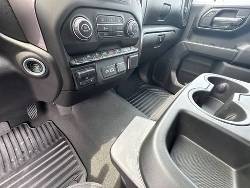 Used 2025 Chevrolet Silverado 1500 Custom Trail Boss w/ Turbomax Blackout Package AWD/4WD image 31