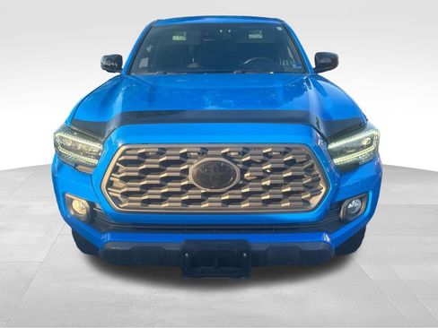 Used 2021 Toyota Tacoma TRD Off-Road w/ Technology Package AWD/4WD image 27