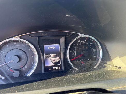 Used 2015 Toyota Camry XSE w/ Advanced Technology Package image 13