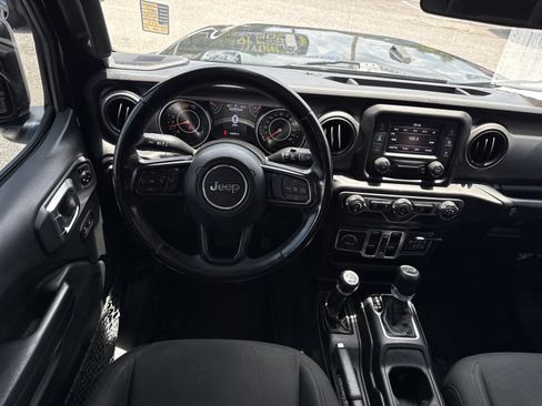 Used 2020 Jeep Wrangler Unlimited Sport S AWD/4WD image 15