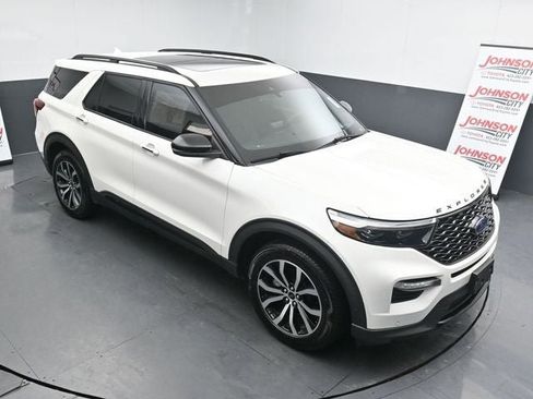 Used 2022 Ford Explorer ST-Line w/ Class IV Trailer Tow Package image 32