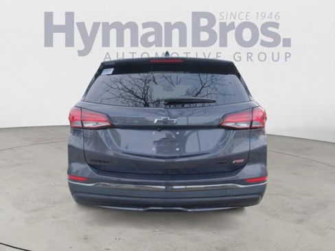 Used 2022 Chevrolet Equinox RS w/ Infotainment Package image 4