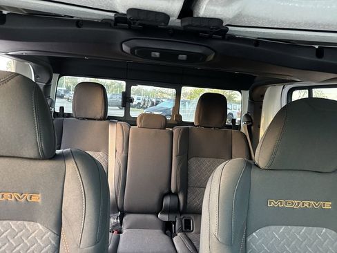 New 2025 Jeep Gladiator Mojave w/ Steel Bumper Group image 28