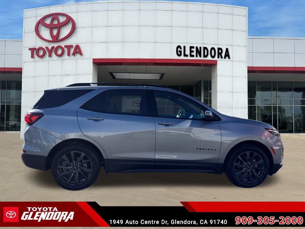 Used 2023 Chevrolet Equinox RS FWD image 12
