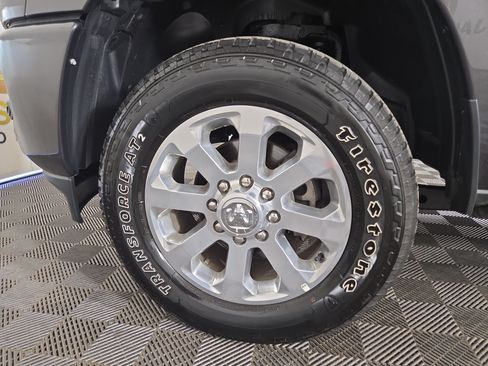 Used 2025 RAM 2500 Laramie AWD/4WD image 37
