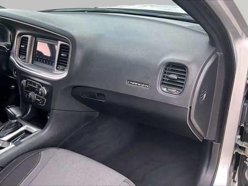 Used 2022 Dodge Charger SXT w/ Blacktop Package RWD image 18