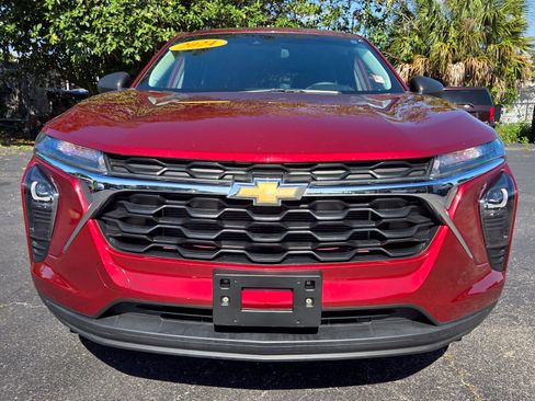 Certified 2024 Chevrolet Trax LS w/ Driver Confidence Package FWD image 8